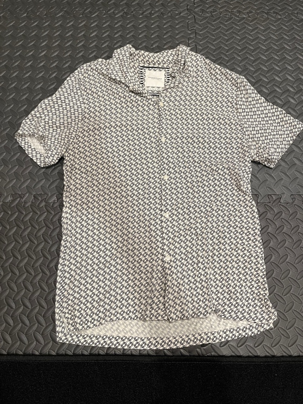 Denim & Flower White and Black Printed Short-Sleeve Button-Down Shirt